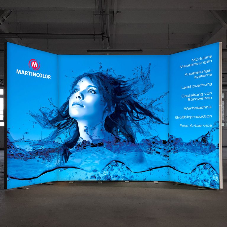 Illuminated exhibition wall - ALU LightUp